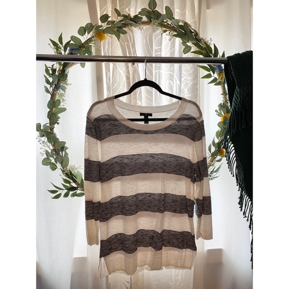 White & navy blue striped sweater. - Picture 1 of 3